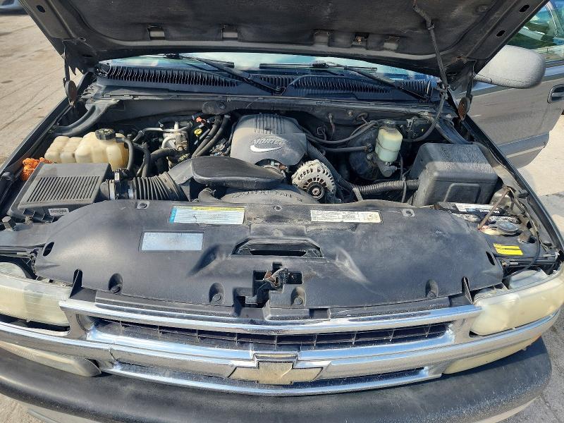 65915256 :رقم المزاد ، 3GNFK16T91G142394 vin ، 2001 Chevrolet Suburban مزاد بيع