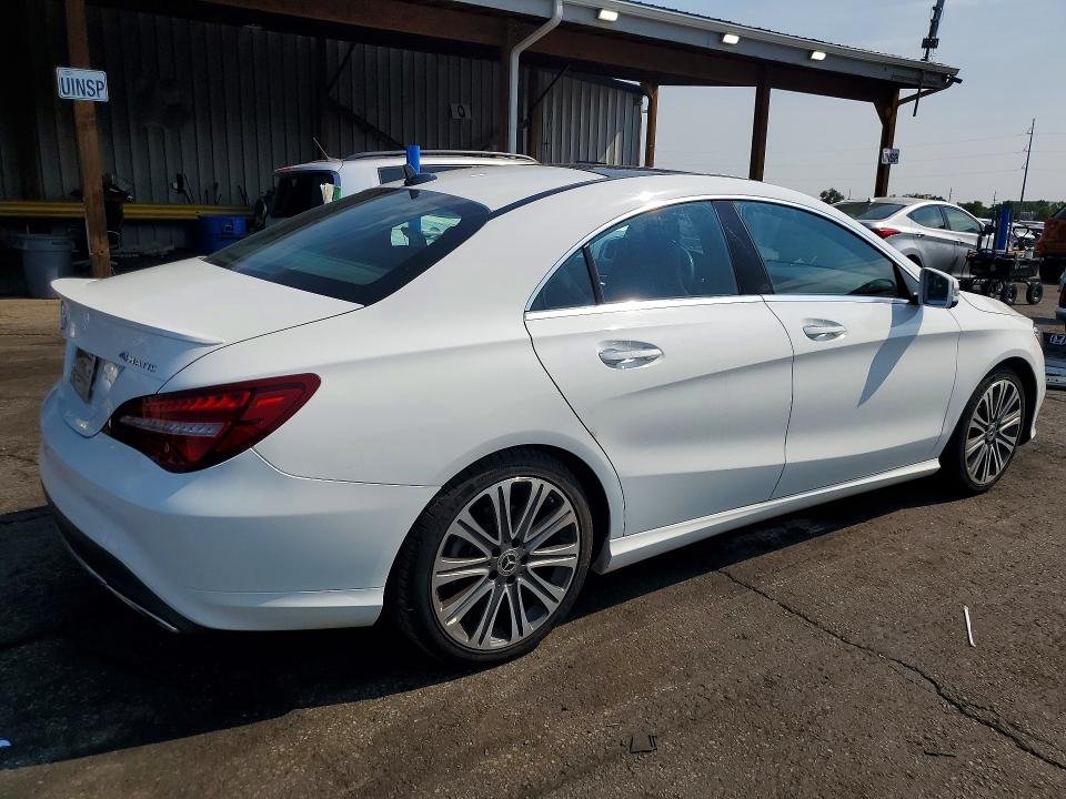 64819936 :رقم المزاد ، WDDSJ4GB5KN722127 vin ، 2019 Mercedes-benz Cla مزاد بيع