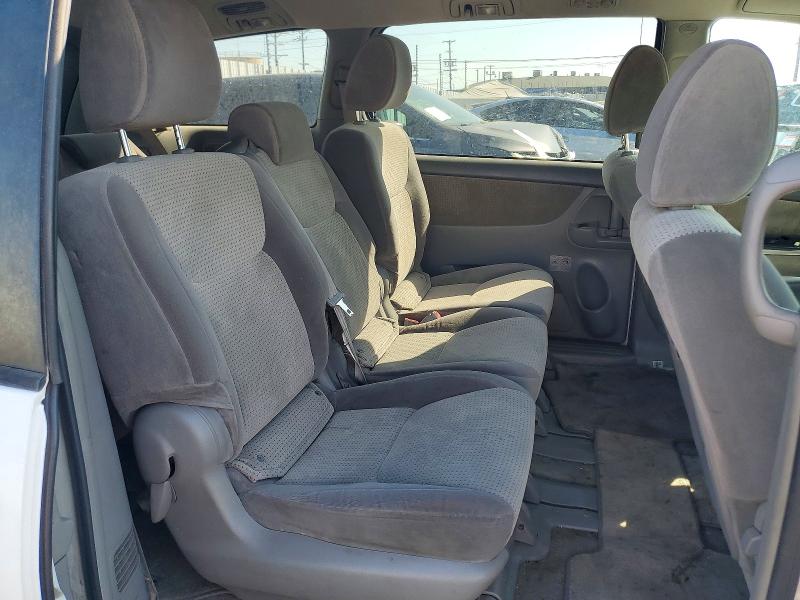 Aukcja sprzedaży 2010 Toyota Sienna, vin: 5TDKK4CC1AS327621, numer aukcji: 64695506