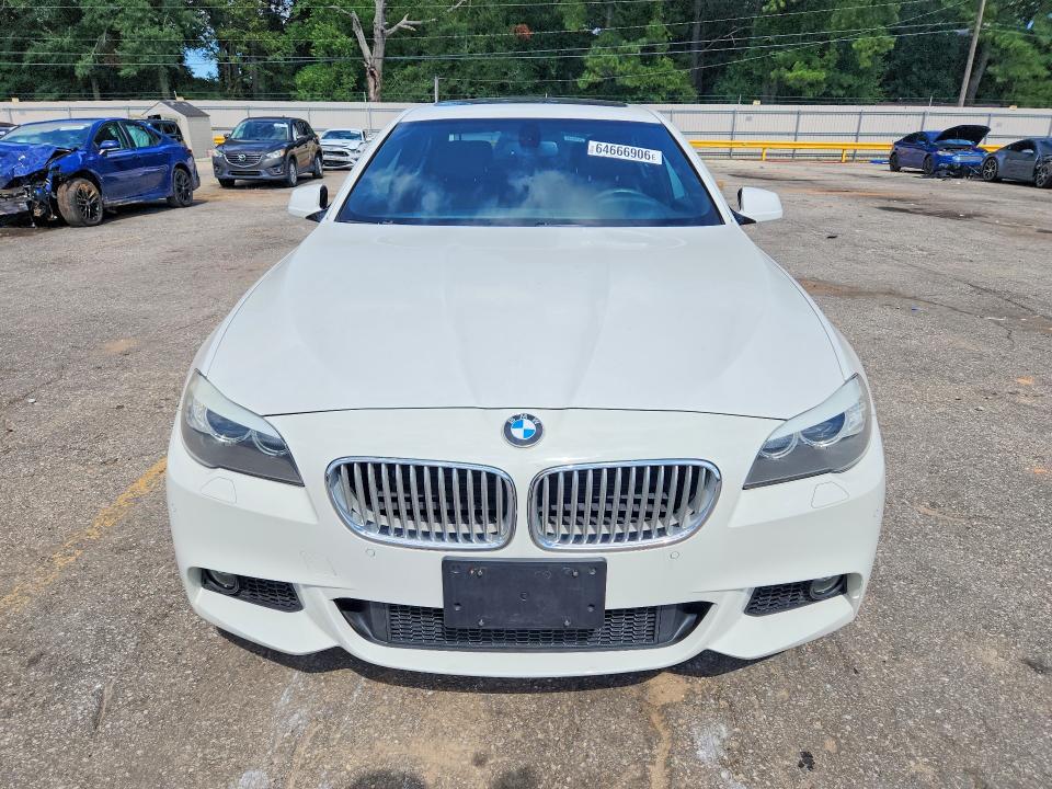 64666906 :رقم المزاد ، WBAFU9C57BC786176 vin ، 2011 Bmw 550 مزاد بيع