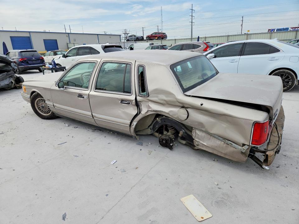 1994 Lincoln Town Car მანქანა იყიდება აუქციონზე, vin: 1LNLM82W3RY647410, აუქციონის ნომერი: 65413366