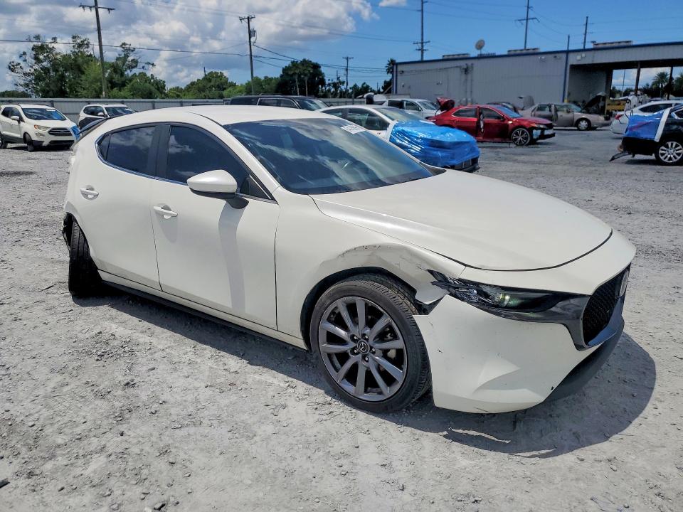 2021 Mazda 3 მანქანა იყიდება აუქციონზე, vin: JM1BPAKL1M1328691, აუქციონის ნომერი: 64145896