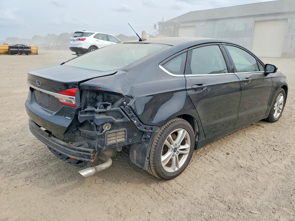 64974456 :رقم المزاد ، 3FA6P0H78JR266686 vin ، 2018 Ford Fusion مزاد بيع