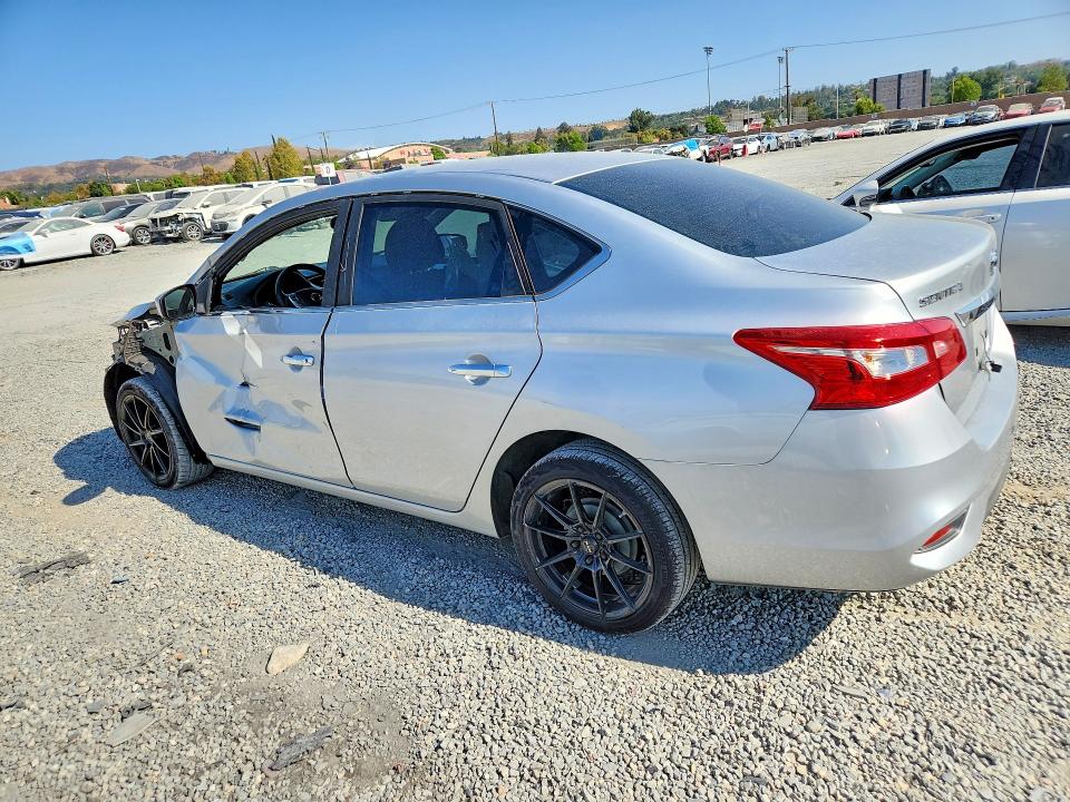 Продажа на аукционе авто 2017 Nissan Sentra, vin: 3N1AB7AP6HY215275, номер лота: 64984836