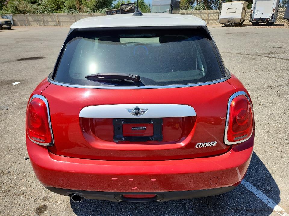 Продажа на аукционе авто 2015 Mini Cooper, vin: WMWXS5C56FT829172, номер лота: 64263396
