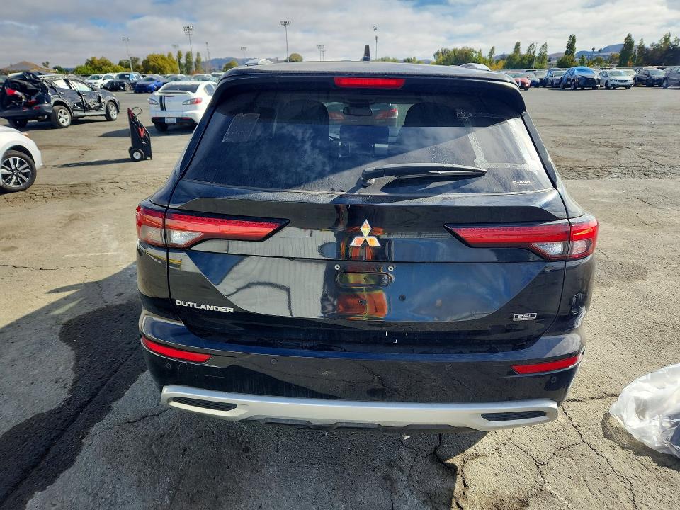 66315636 :رقم المزاد ، JA4J4VA82NZ080814 vin ، 2022 Mitsubishi Outlander مزاد بيع