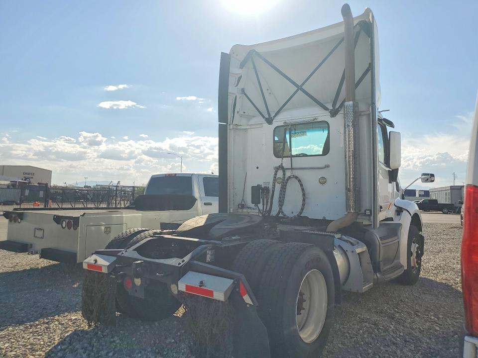 Продаж на аукціоні авто 2020 Peterbilt 579, vin: 1XPBA48X9LD685710, номер лоту: 65239176