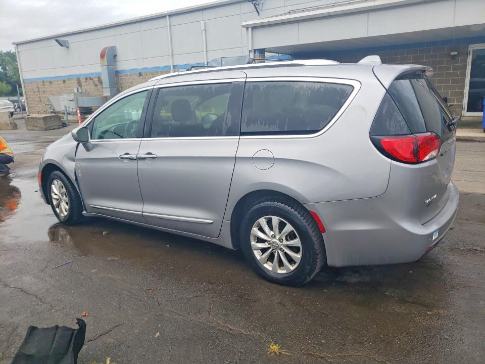 65919766 :رقم المزاد ، 2C4RC1BG5JR290693 vin ، 2018 Chrysler Pacifica مزاد بيع