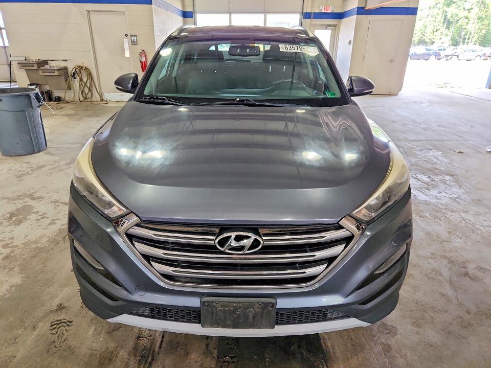 Продаж на аукціоні авто 2017 Hyundai Tucson, vin: KM8J33A2XHU389033, номер лоту: 63578546