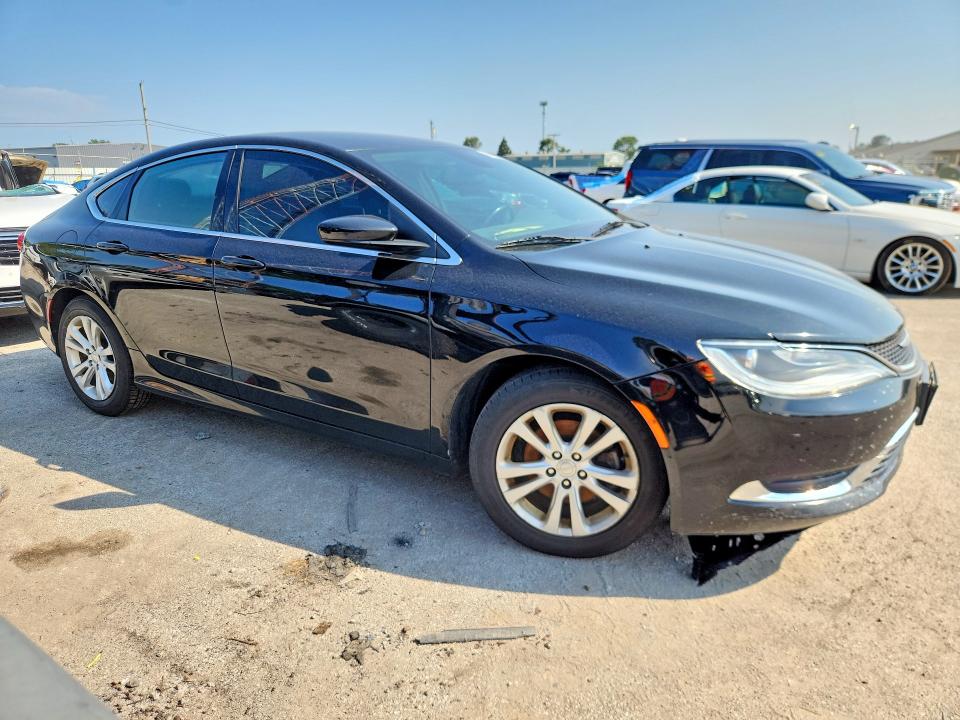 66025876 :رقم المزاد ، 1C3CCCAB3FN616393 vin ، 2015 Chrysler 200 مزاد بيع
