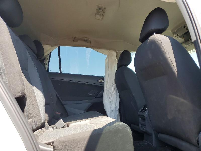 65543386 :رقم المزاد ، 3VV0B7AX4KM022695 vin ، 2019 Volkswagen Tiguan مزاد بيع