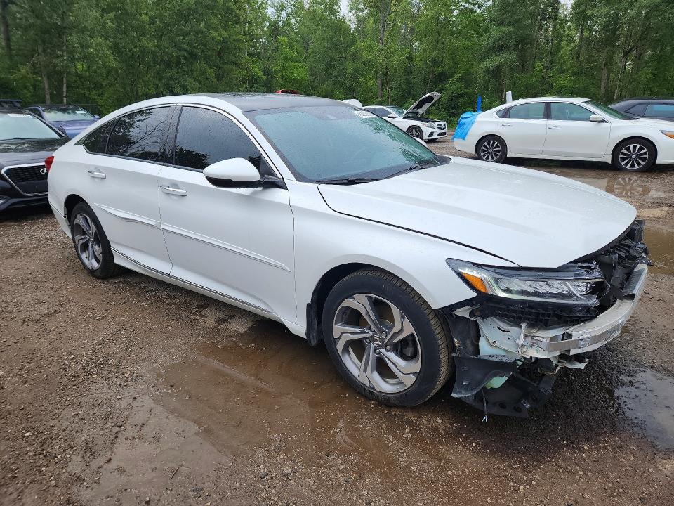 62051876 :رقم المزاد ، 1HGCV1F57JA804851 vin ، 2018 Honda Accord مزاد بيع