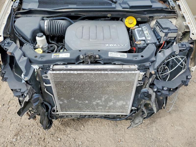 66897686 :رقم المزاد ، 2C4RC1BG2ER232143 vin ، 2014 Chrysler Town & Country مزاد بيع
