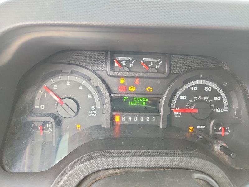 63300466 :رقم المزاد ، 1FTSE3ES5BDB26100 vin ، 2011 Ford E-350 مزاد بيع