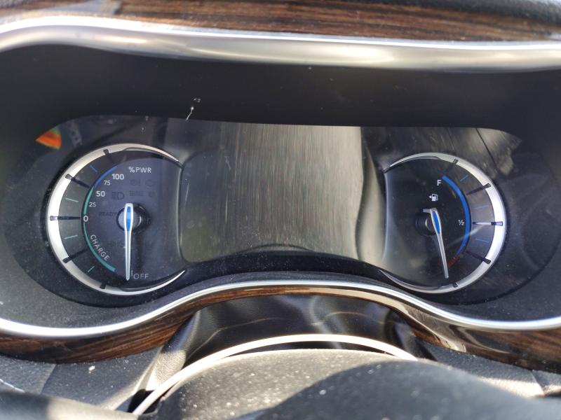 65008786 :رقم المزاد ، 2C4RC1S73NR101657 vin ، 2022 Chrysler Pacifica مزاد بيع