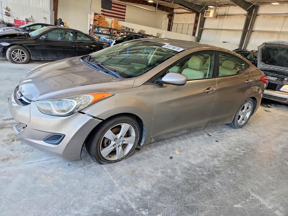 2013 Hyundai Elantra მანქანა იყიდება აუქციონზე, vin: 5NPDH4AE5DH323559, აუქციონის ნომერი: 64979876