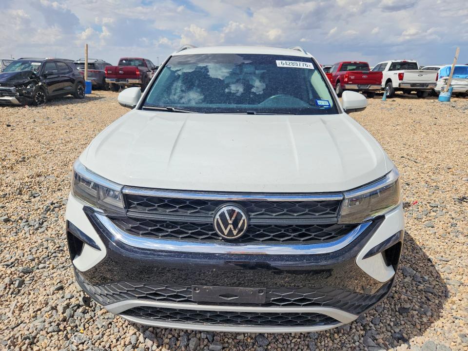 2022 Volkswagen Taos მანქანა იყიდება აუქციონზე, vin: 3VVRX7B29NM039654, აუქციონის ნომერი: 64289776