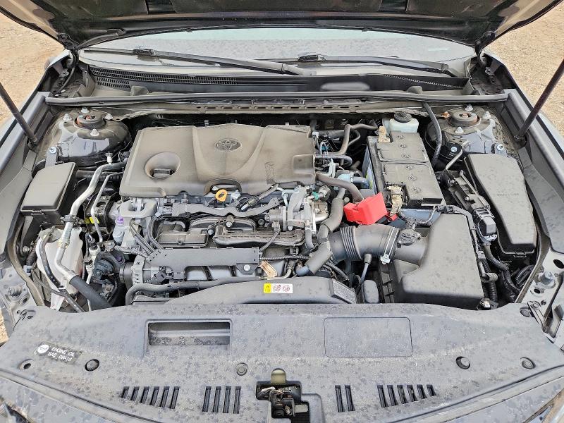 66421496 :رقم المزاد ، 4T1B61HK6JU525363 vin ، 2018 Toyota Camry مزاد بيع