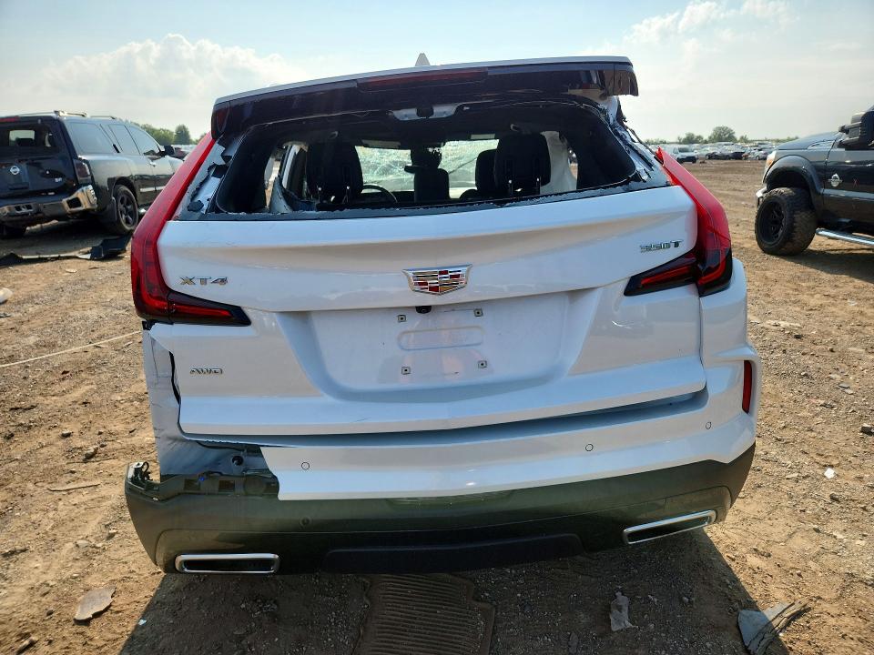 63363176 :رقم المزاد ، 1GYFZDR42RF172368 vin ، 2024 Cadillac Xt4 مزاد بيع