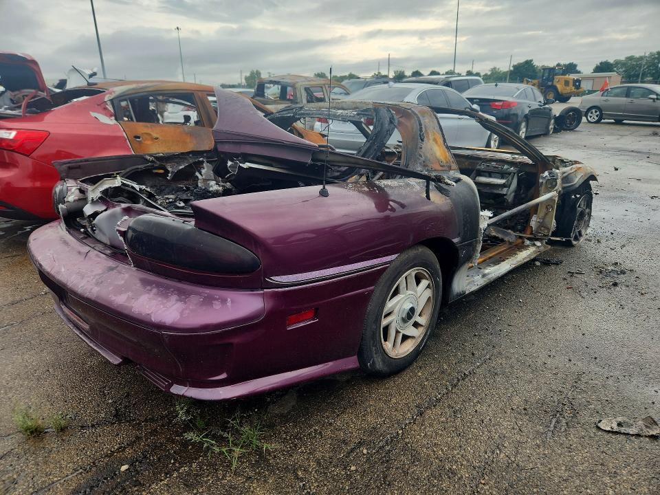 1995 Chevrolet Camaro მანქანა იყიდება აუქციონზე, vin: 2G1FP22S4S2172073, აუქციონის ნომერი: 64454346
