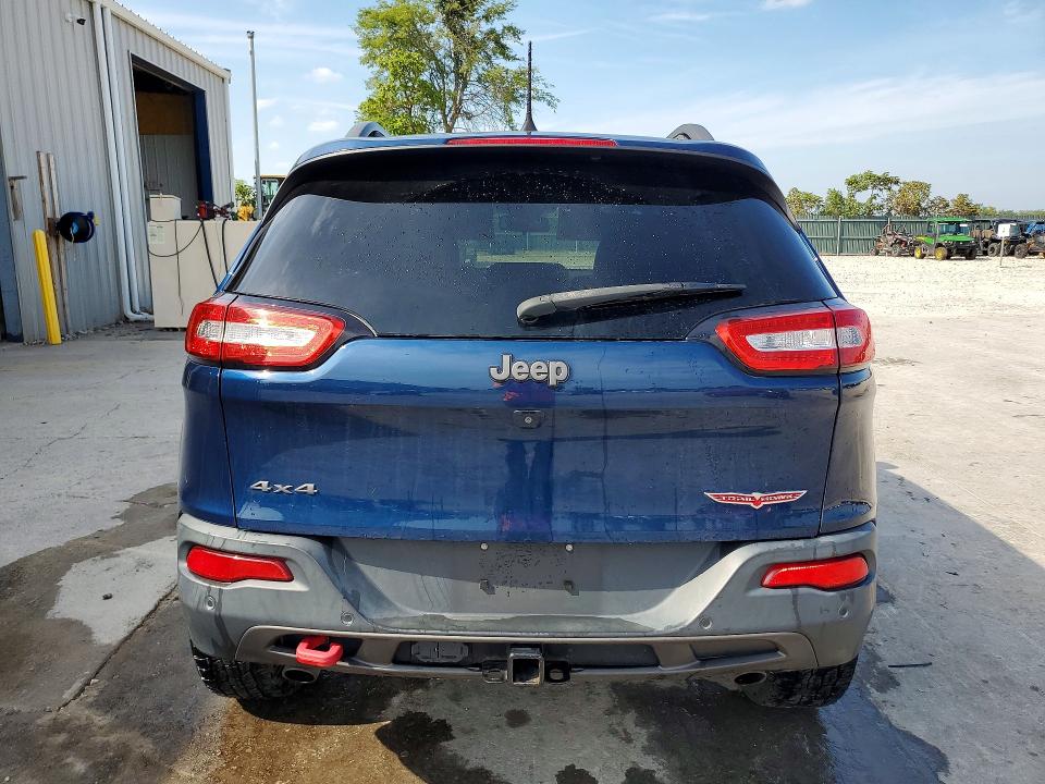 64340526 :رقم المزاد ، 1C4PJMBX1JD554946 vin ، 2018 Jeep Cherokee مزاد بيع