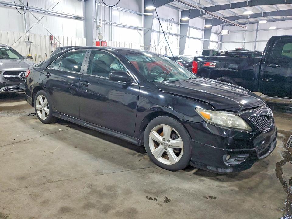 2011 Toyota Camry მანქანა იყიდება აუქციონზე, vin: 4T1BF3EK2BU764894, აუქციონის ნომერი: 63672086