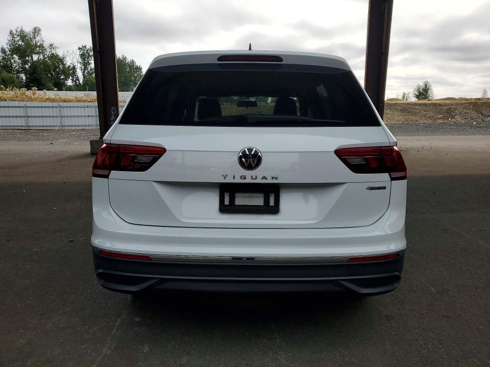 Продаж на аукціоні авто 2022 Volkswagen Tiguan, vin: 3VV0B7AXXNM116794, номер лоту: 64853676