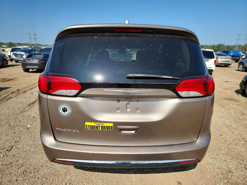 2017 Chrysler Pacifica მანქანა იყიდება აუქციონზე, vin: 2C4RC1BG9HR795873, აუქციონის ნომერი: 65636126