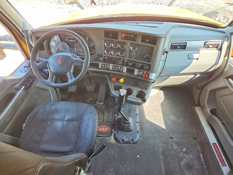 Продаж на аукціоні авто 2019 Kenworth T680, vin: 1XKYD49XXKJ221721, номер лоту: 65881576