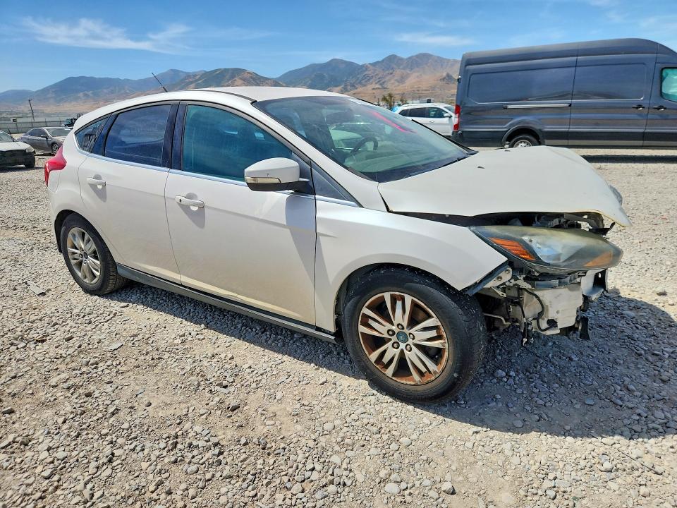 65062136 :رقم المزاد ، 1FADP3N23DL335191 vin ، 2013 Ford Focus مزاد بيع