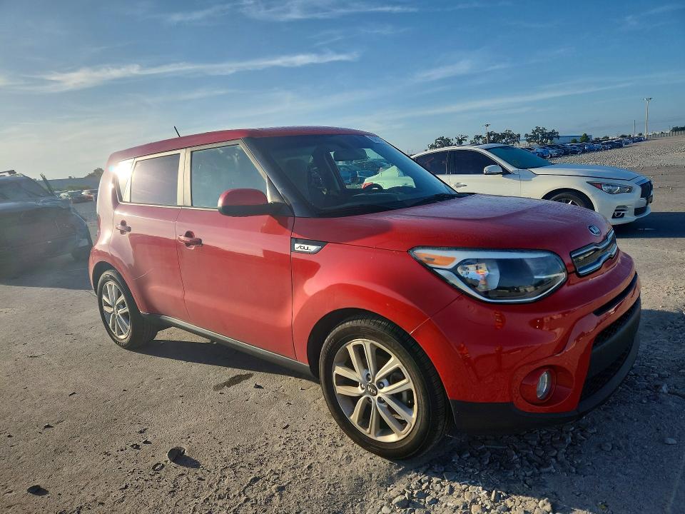 Продаж на аукціоні авто 2017 Kia Soul, vin: KNDJP3A56H7424104, номер лоту: 64832156