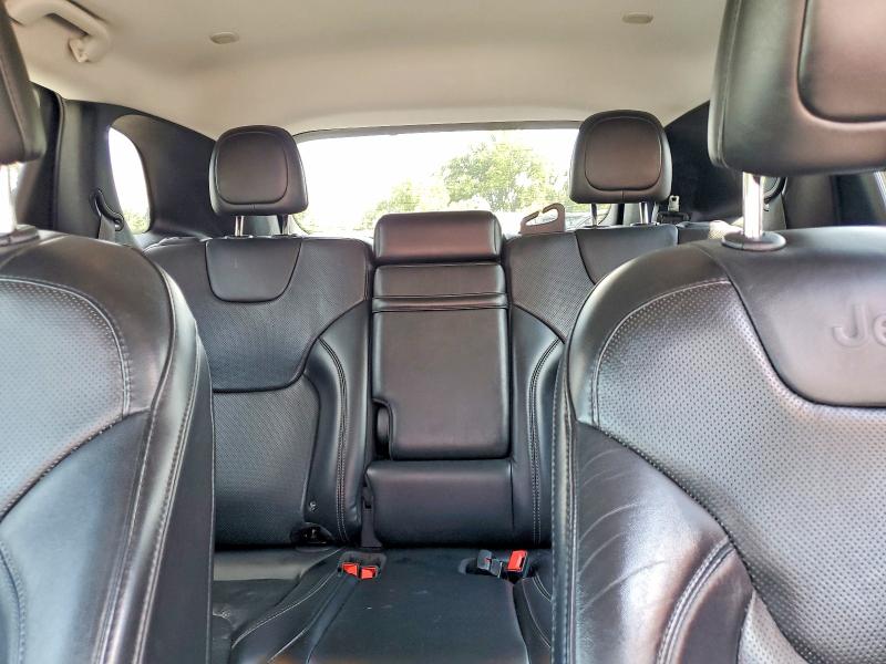 67071006 :رقم المزاد ، 1C4PJMDNXKD209377 vin ، 2019 Jeep Cherokee مزاد بيع