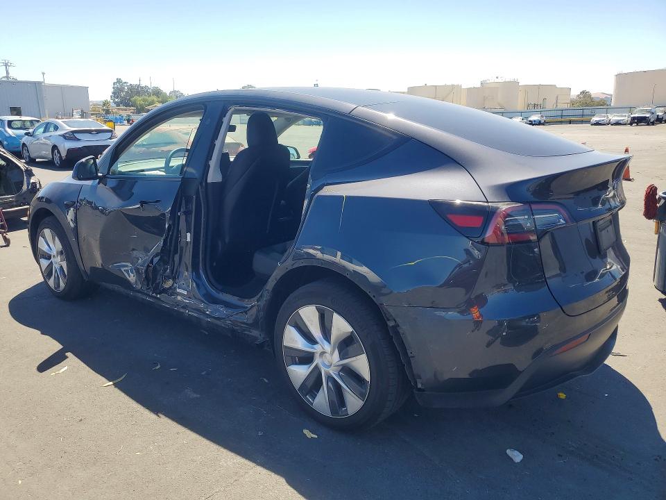 Продажа на аукционе авто 2024 Tesla Model Y, vin: 7SAYGDEEXRF025256, номер лота: 63736646
