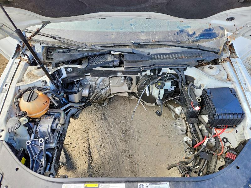 64940326 :رقم المزاد ، WVWKP7AN5HE503447 vin ، 2017 Volkswagen Cc مزاد بيع
