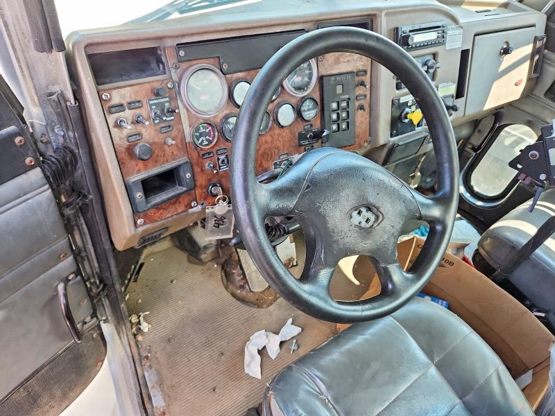 Aukcja sprzedaży 2002 Peterbilt 330, vin: 2NPNLD9X72M580835, numer aukcji: 65303676