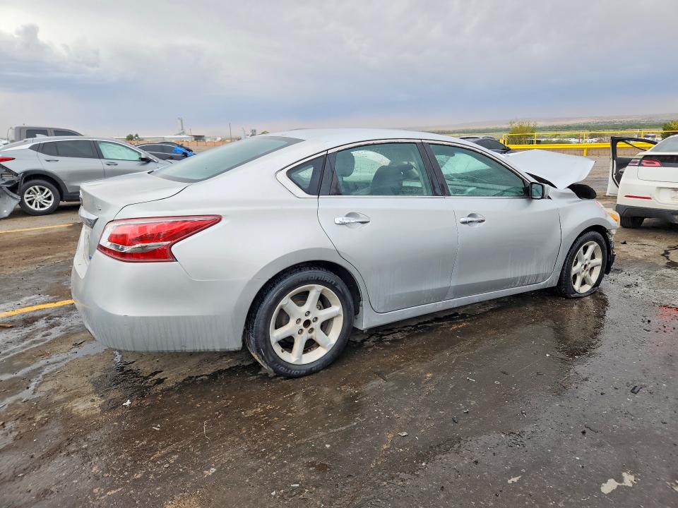 2014 Nissan Altima მანქანა იყიდება აუქციონზე, vin: 1N4AL3APXEC328529, აუქციონის ნომერი: 66483146