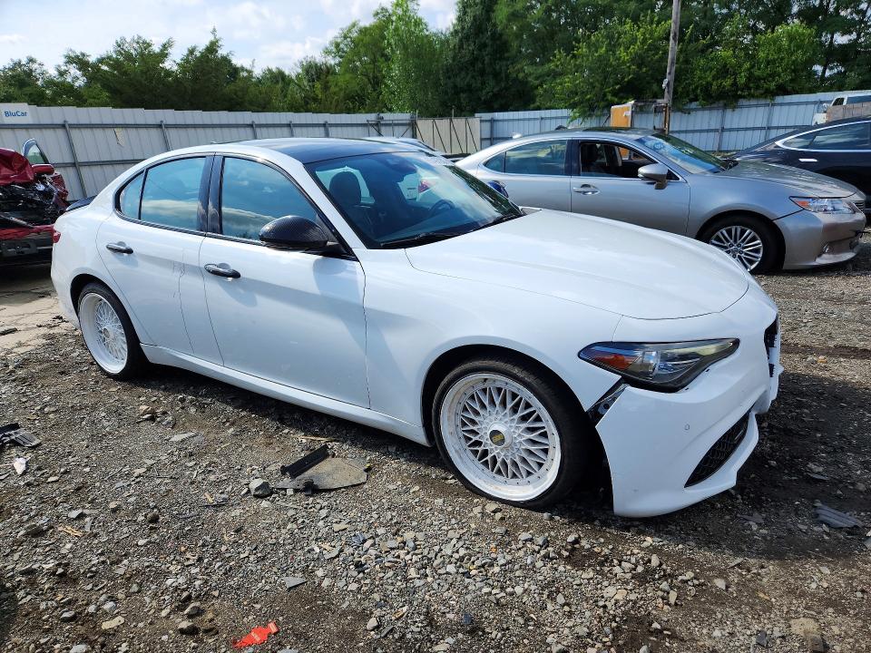 Продаж на аукціоні авто 2022 Alfa Romeo Giulia, vin: ZARFANBN1N7655057, номер лоту: 65497206