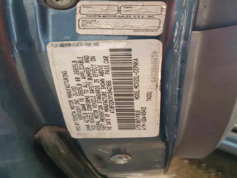 65182926 :رقم المزاد ، 4T1BF22K3YU942366 vin ، 2000 Toyota Camry مزاد بيع