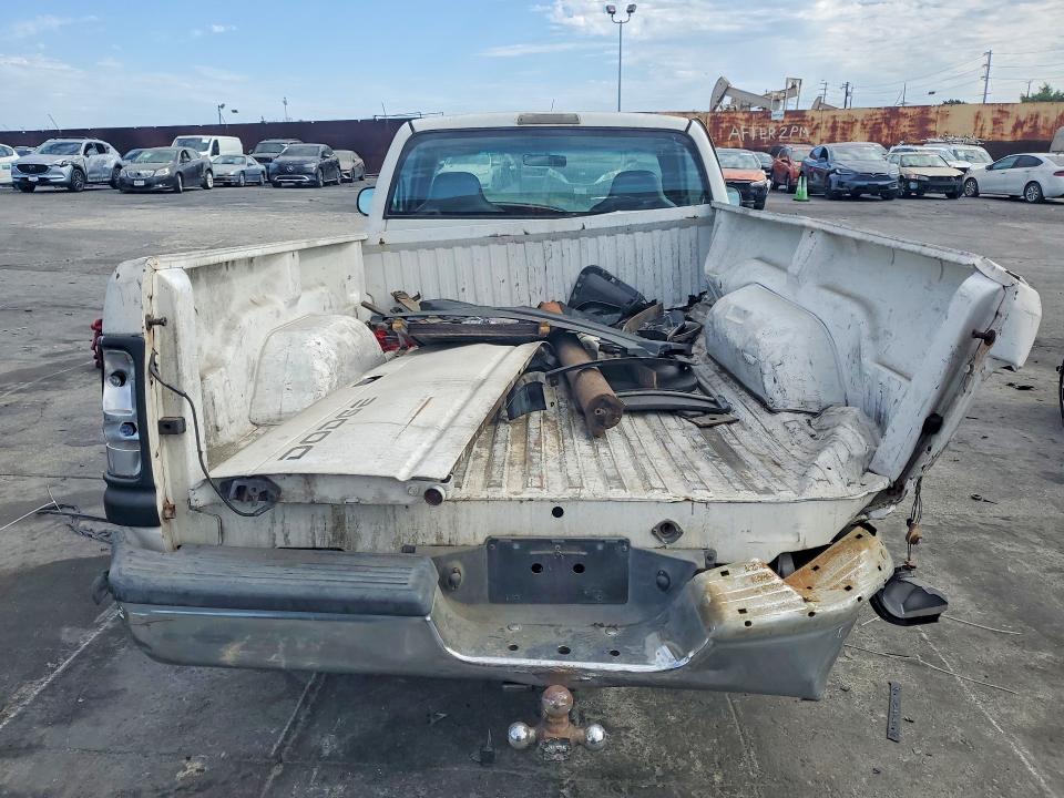 62264426 :رقم المزاد ، 3B7KC26Z5XM589538 vin ، 1999 Dodge Ram 2500 مزاد بيع