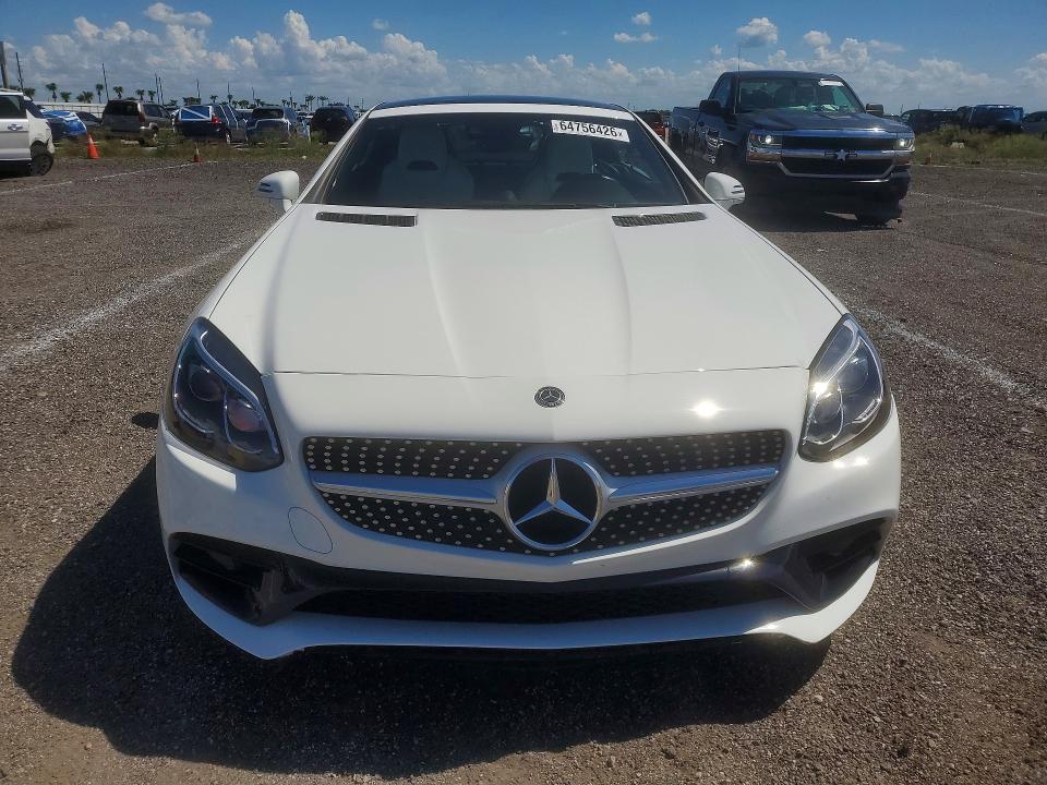 64756426 :رقم المزاد ، WDDPK3JA7JF148541 vin ، 2018 Mercedes-benz Slc مزاد بيع