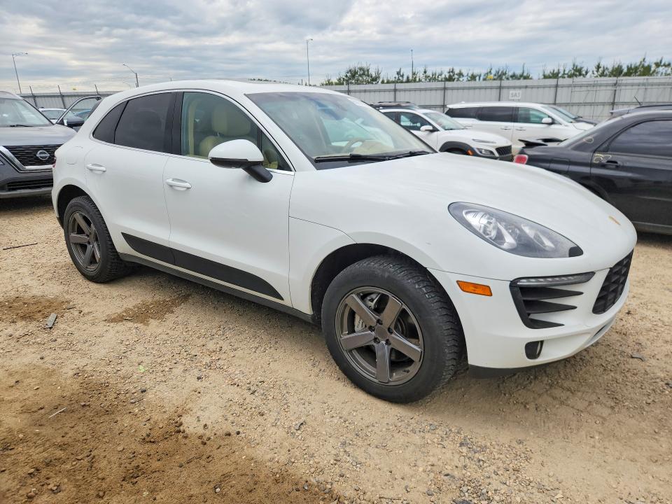 Продажа на аукционе авто 2015 Porsche Macan, vin: WP1AB2A55FLB60028, номер лота: 65051806