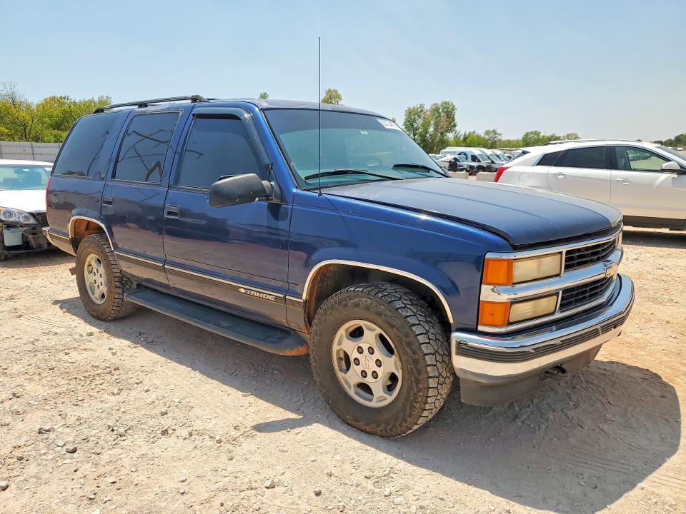 1999 Chevrolet Tahoe მანქანა იყიდება აუქციონზე, vin: 1GNEK13R1XJ452812, აუქციონის ნომერი: 63704876
