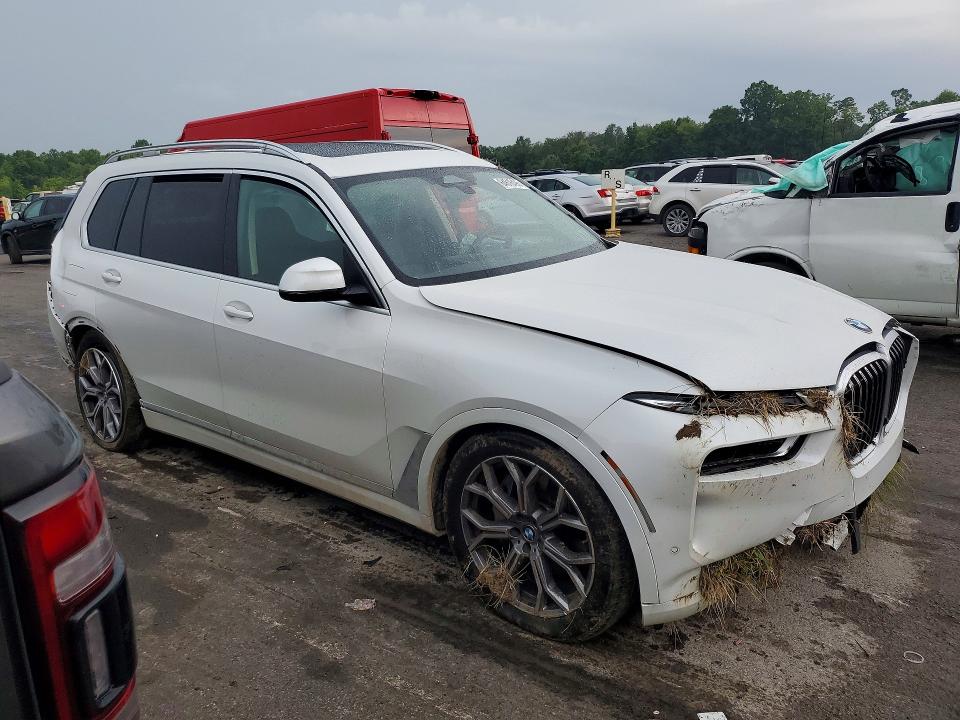64616496 :رقم المزاد ، 5UX23EM01R9U66583 vin ، 2024 Bmw X7 مزاد بيع