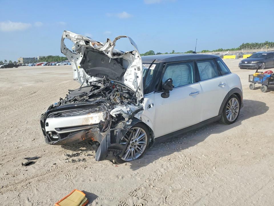 2024 Mini Cooper მანქანა იყიდება აუქციონზე, vin: WMW53DK04R2U42554, აუქციონის ნომერი: 65030086
