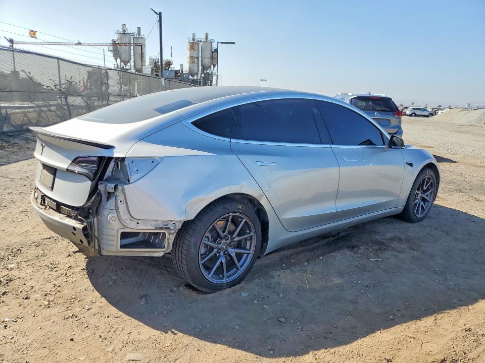 2018 Tesla Model 3 მანქანა იყიდება აუქციონზე, vin: 5YJ3E1EA9JF162539, აუქციონის ნომერი: 66634966