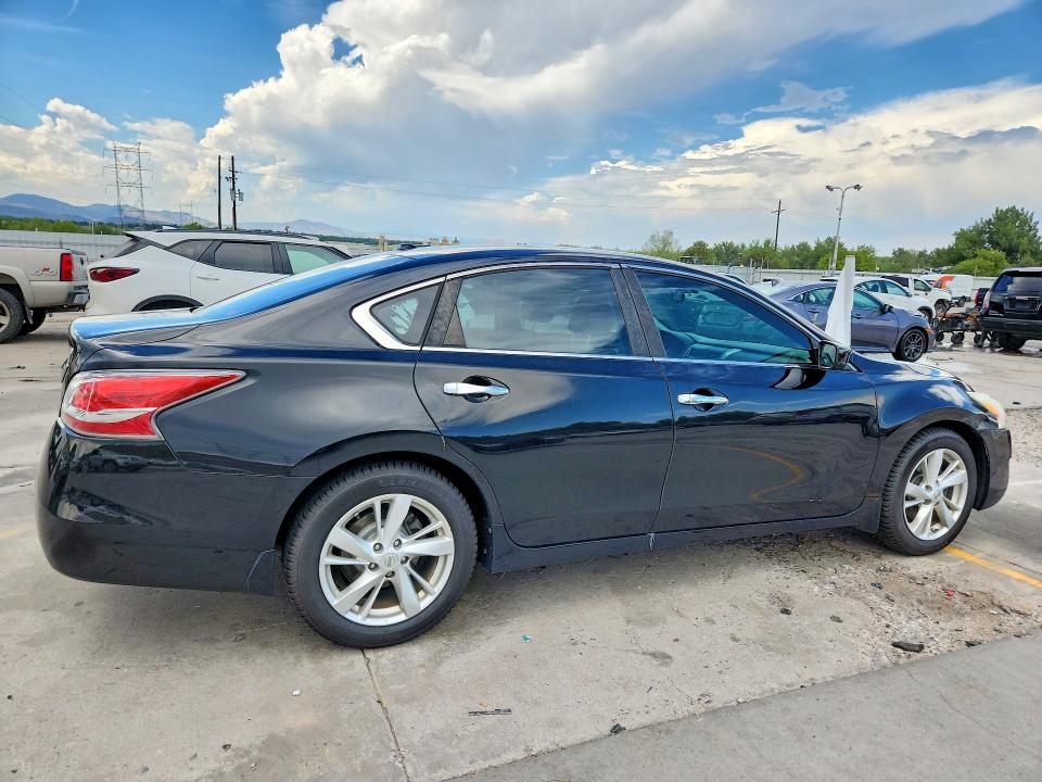 2015 Nissan Altima მანქანა იყიდება აუქციონზე, vin: 1N4AL3AP1FC269808, აუქციონის ნომერი: 66248126