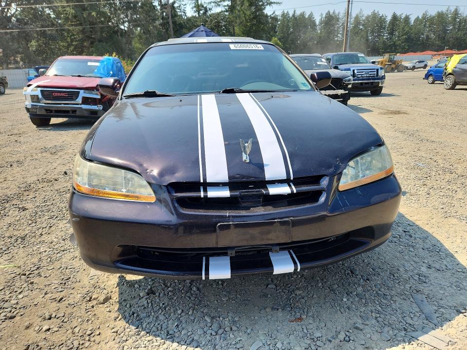 Auction sale of the 1999 Honda Accord, vin: 1HGCG1658XA013280, lot number: 65006516