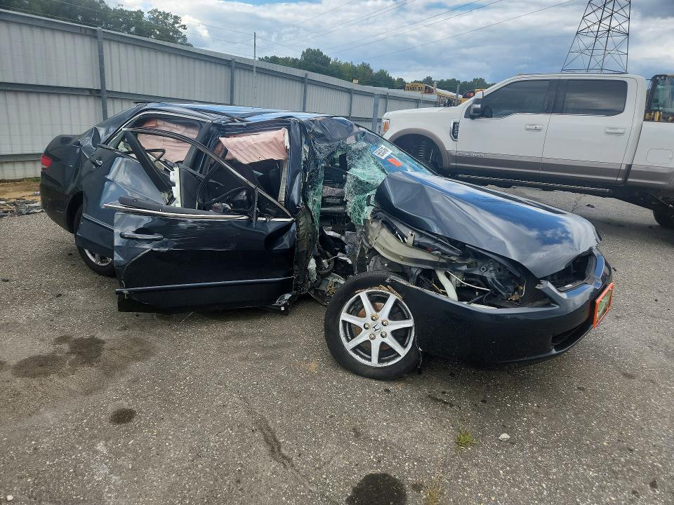 2004 Honda Accord მანქანა იყიდება აუქციონზე, vin: 1HGCM66894A025210, აუქციონის ნომერი: 66545476