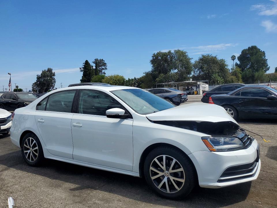 Продажа на аукционе авто 2017 Volkswagen Jetta, vin: 3VWDB7AJ0HM270699, номер лота: 61647126