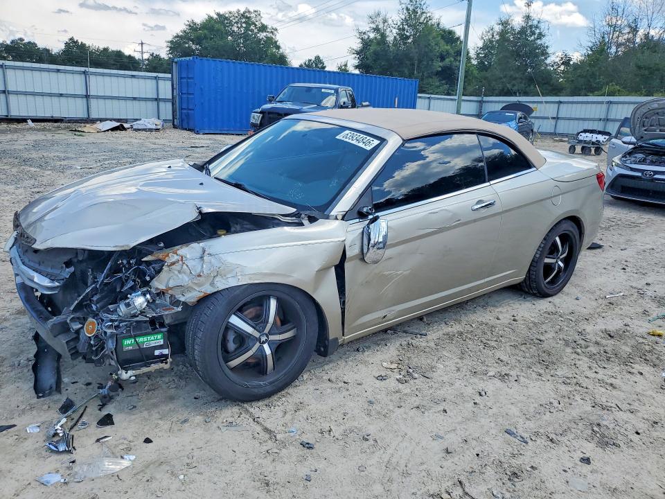 63934846 :رقم المزاد ، 1C3BCBFG8DN669078 vin ، 2013 Chrysler 200 مزاد بيع